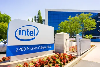 Intel Drops Unique Lunar Lake Technology